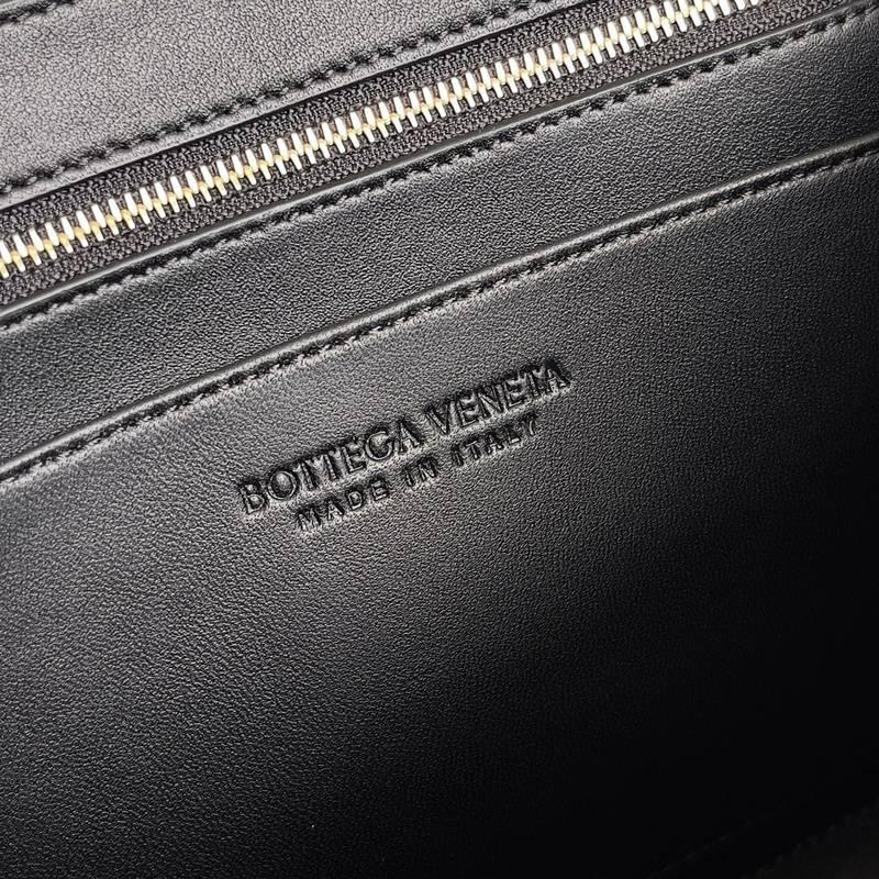Bottega Veneta Bottega Veneta Andiamo East/West Small Tote Bag - Banlieue91