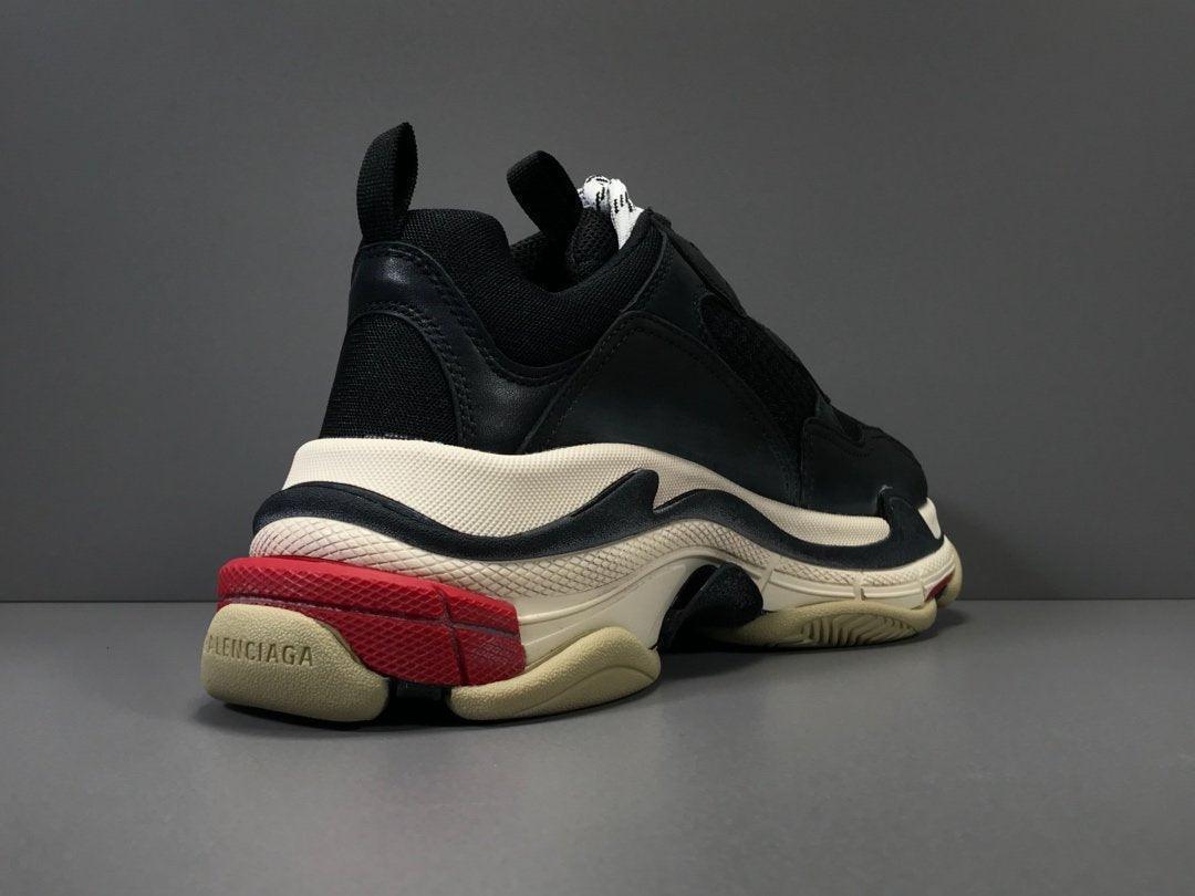 BALENCIAGA TRIPLE S SNEAKER - Banlieue91
