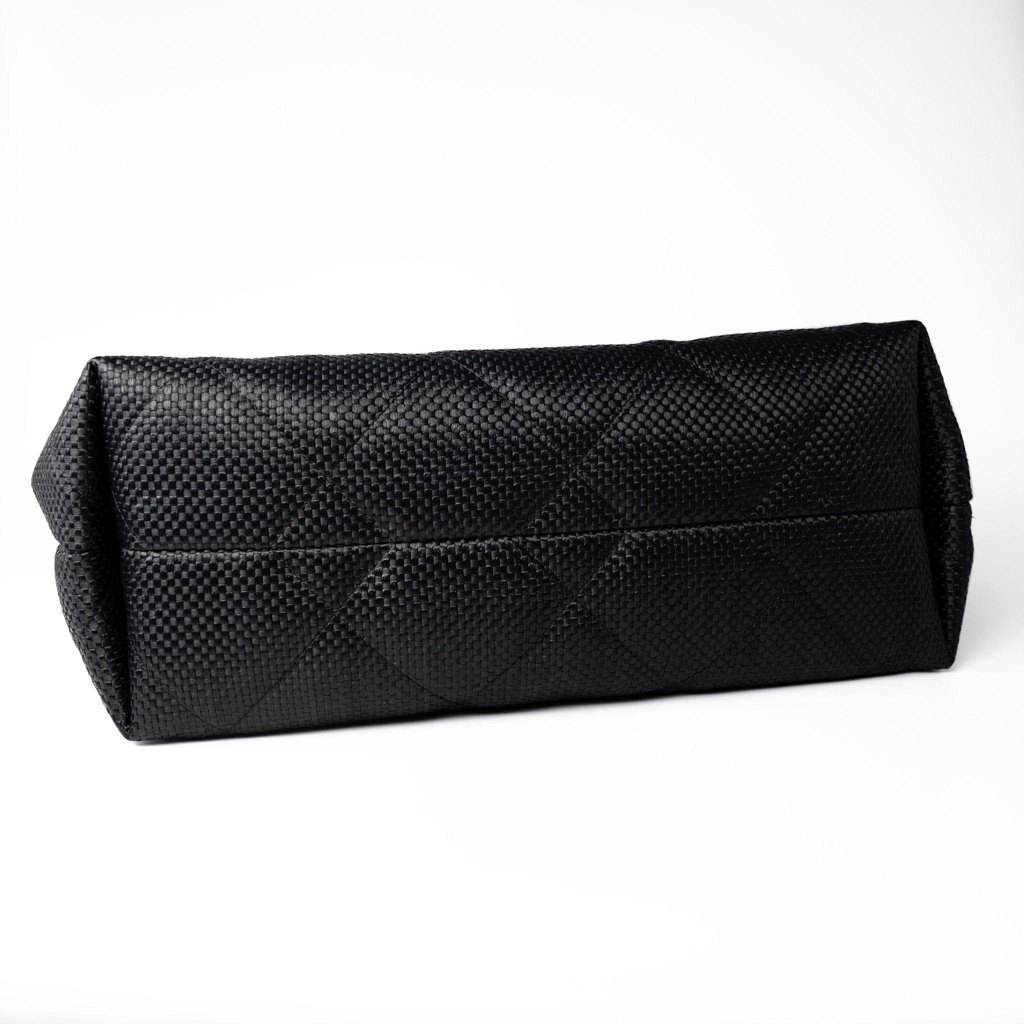 CHANEL 23M Coco Maxi Beach Shopping Tote Black Quilted - Banlieue91