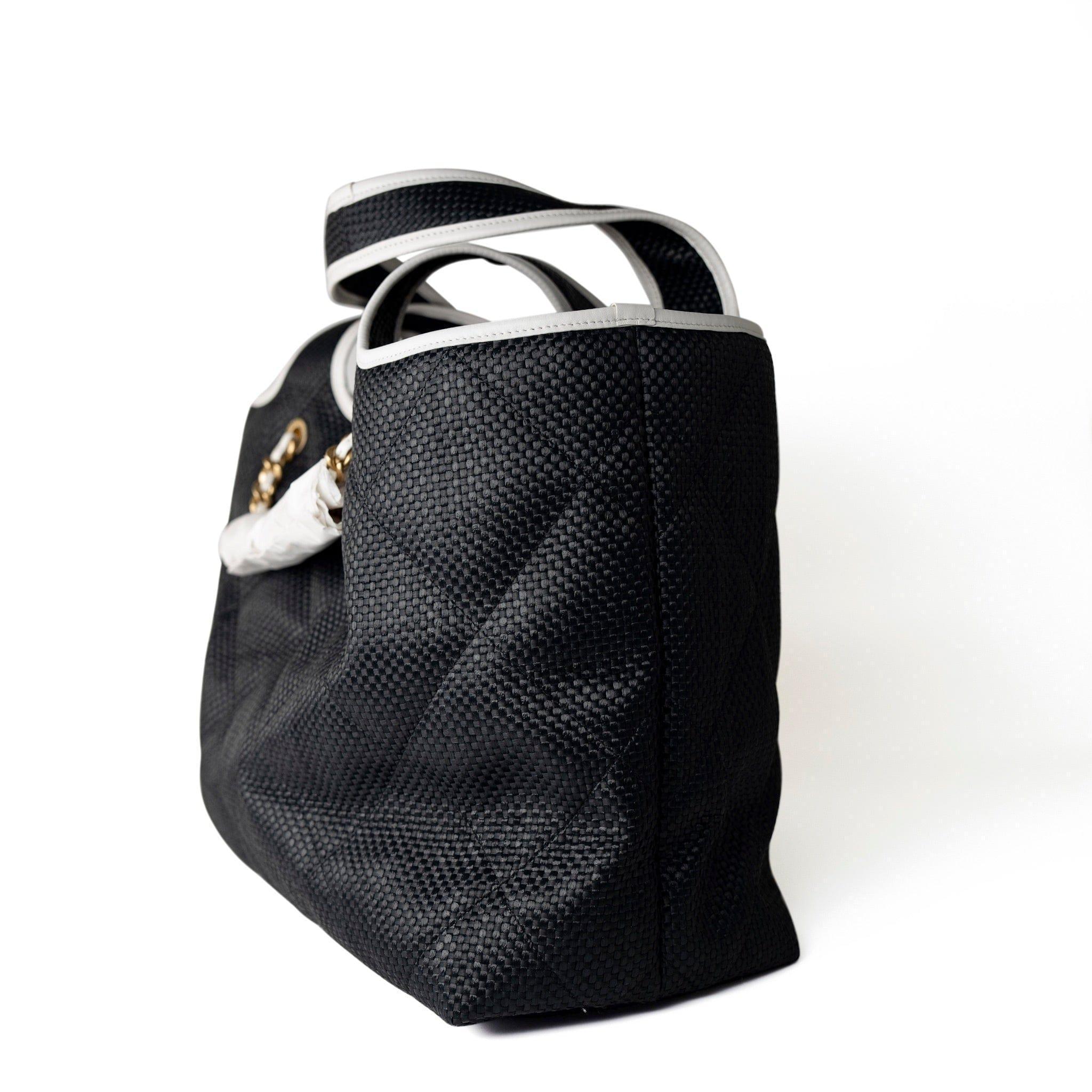 CHANEL 23M Coco Maxi Beach Shopping Tote Black Quilted - Banlieue91