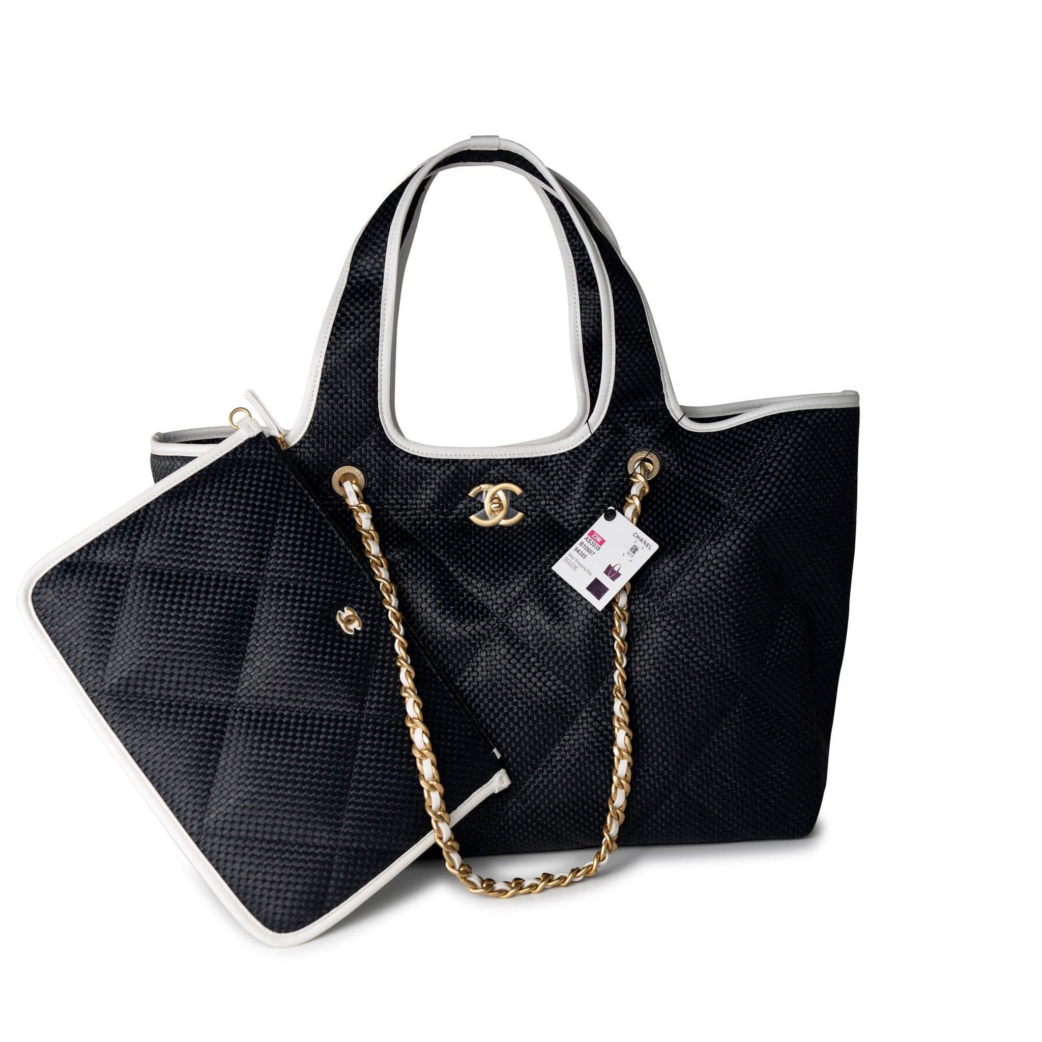 CHANEL 23M Coco Maxi Beach Shopping Tote Black Quilted - Banlieue91