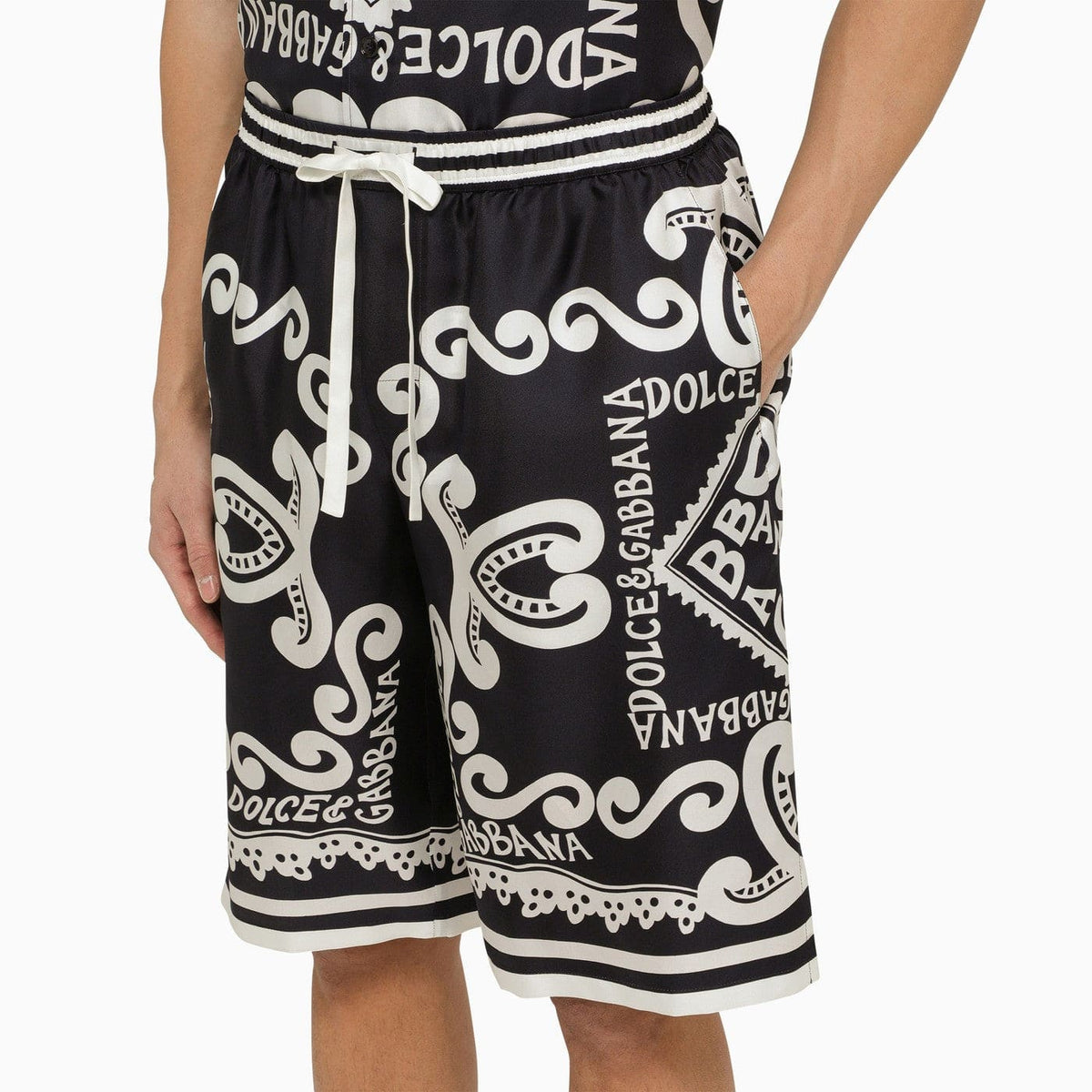 Dolce&Gabbana Silk Bermuda With Navy Print | Banlieue91
