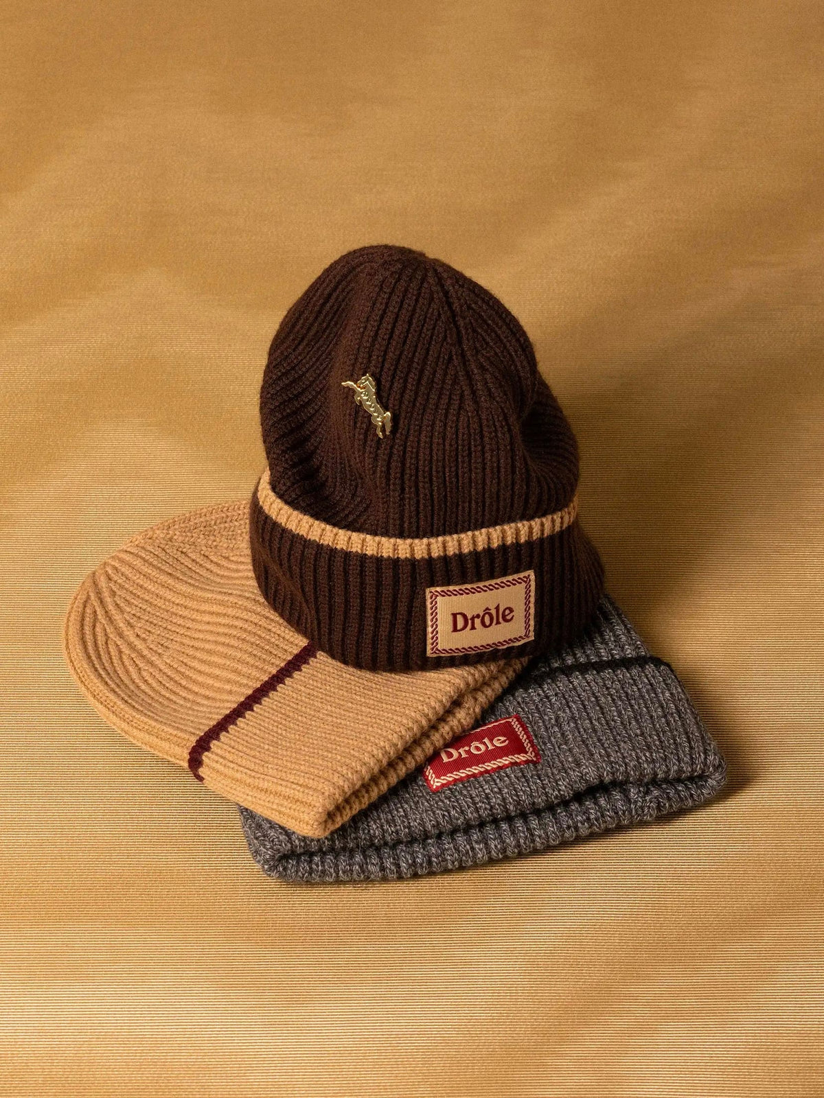 DRÔLE DE MONSIEUR Wool Beanie with Contrasting Stripe | Banlieue91