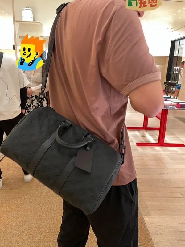 Louis Vuitton LV Keepall 35 monogram Black For Men - Banlieue91