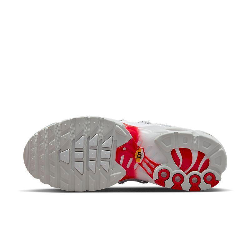 Nike Air Max Plus Utility 'White University Red' - Banlieue91
