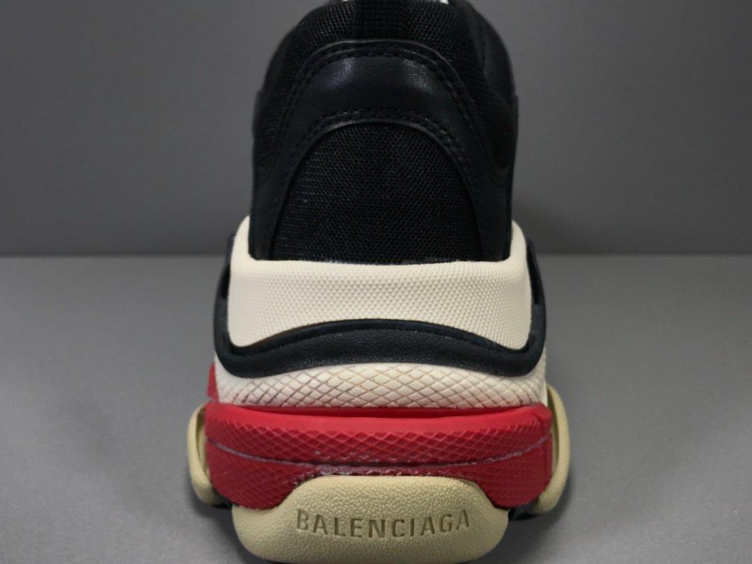 BALENCIAGA TRIPLE S SNEAKER - Banlieue91