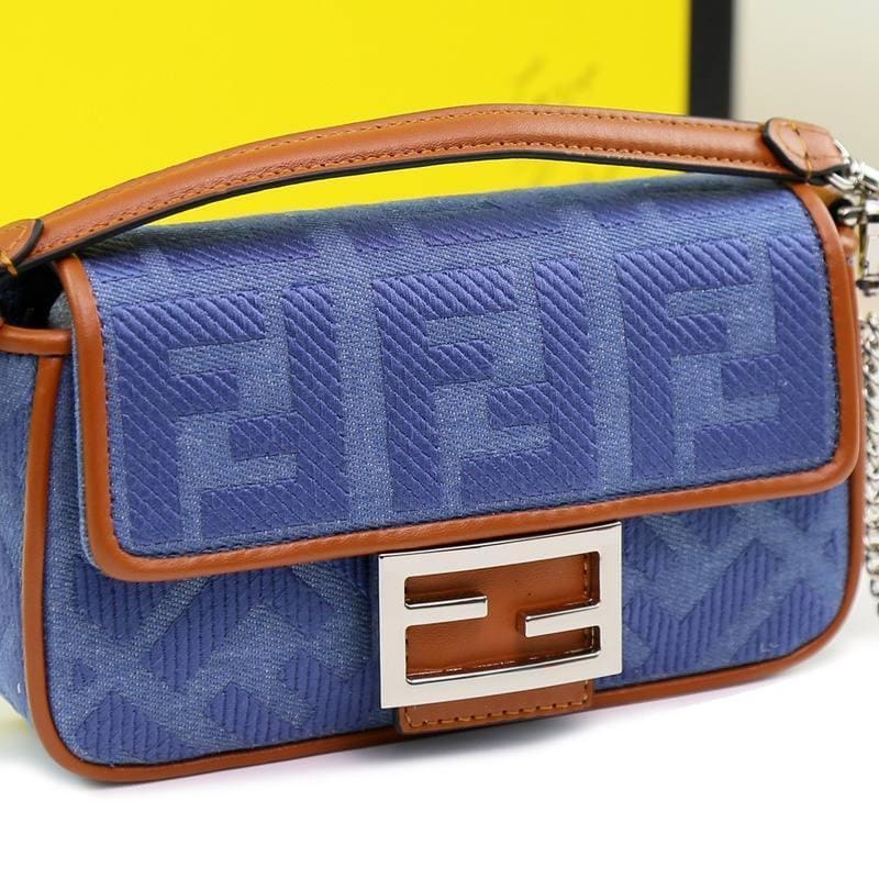 Fendi Baguette Bag | Banlieue91