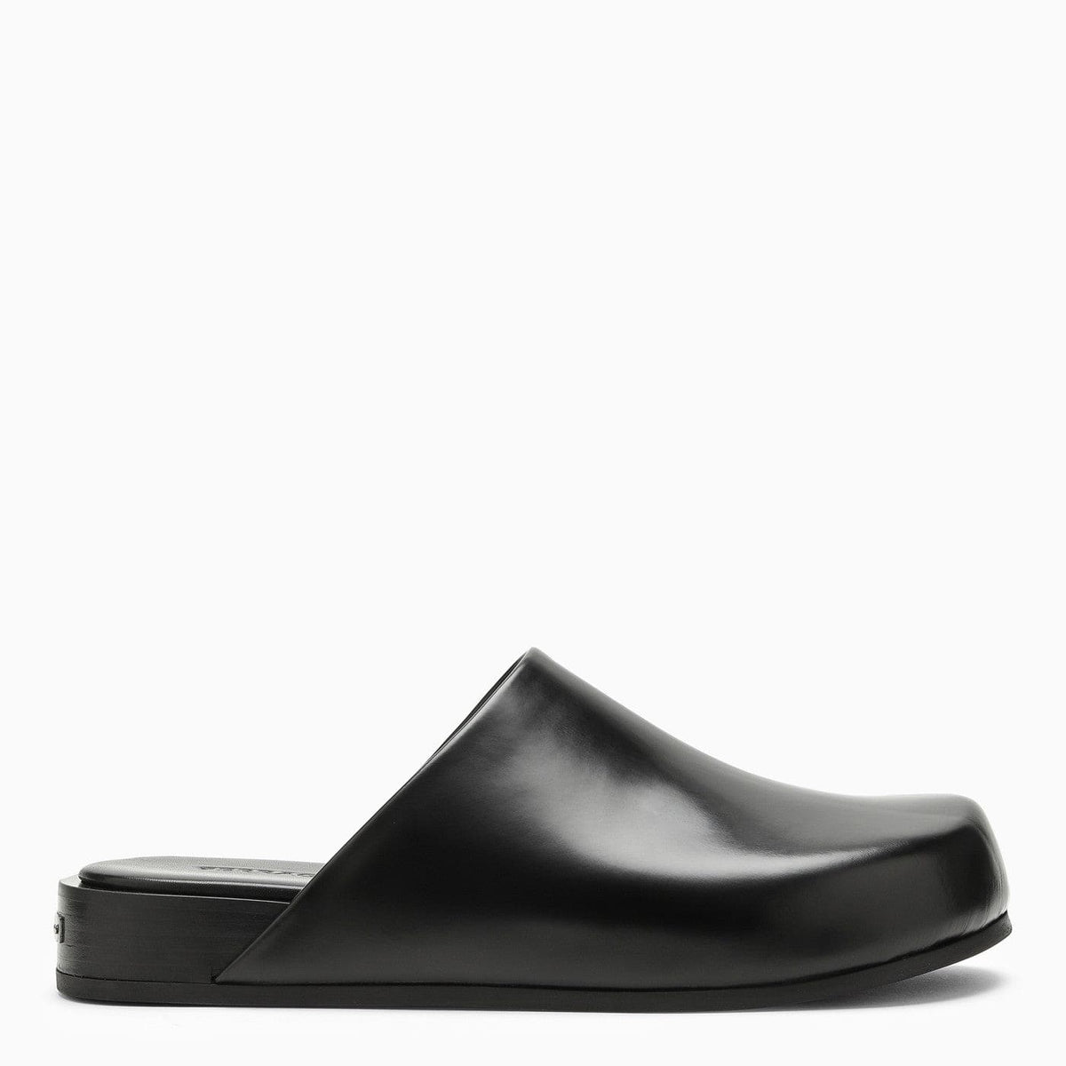 Ferragamo Black Leather Sabot | Banlieue91