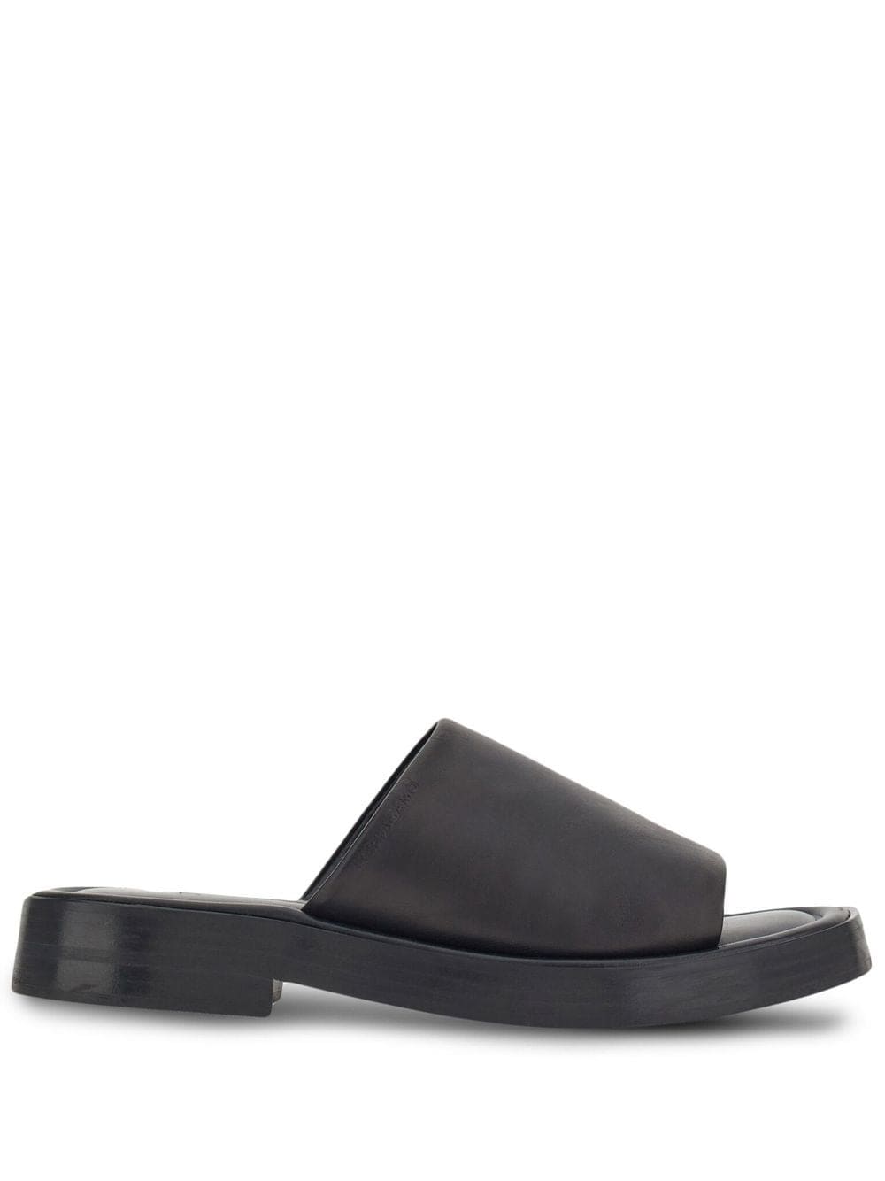 Ferragamo Leather Flat Sandals | Banlieue91