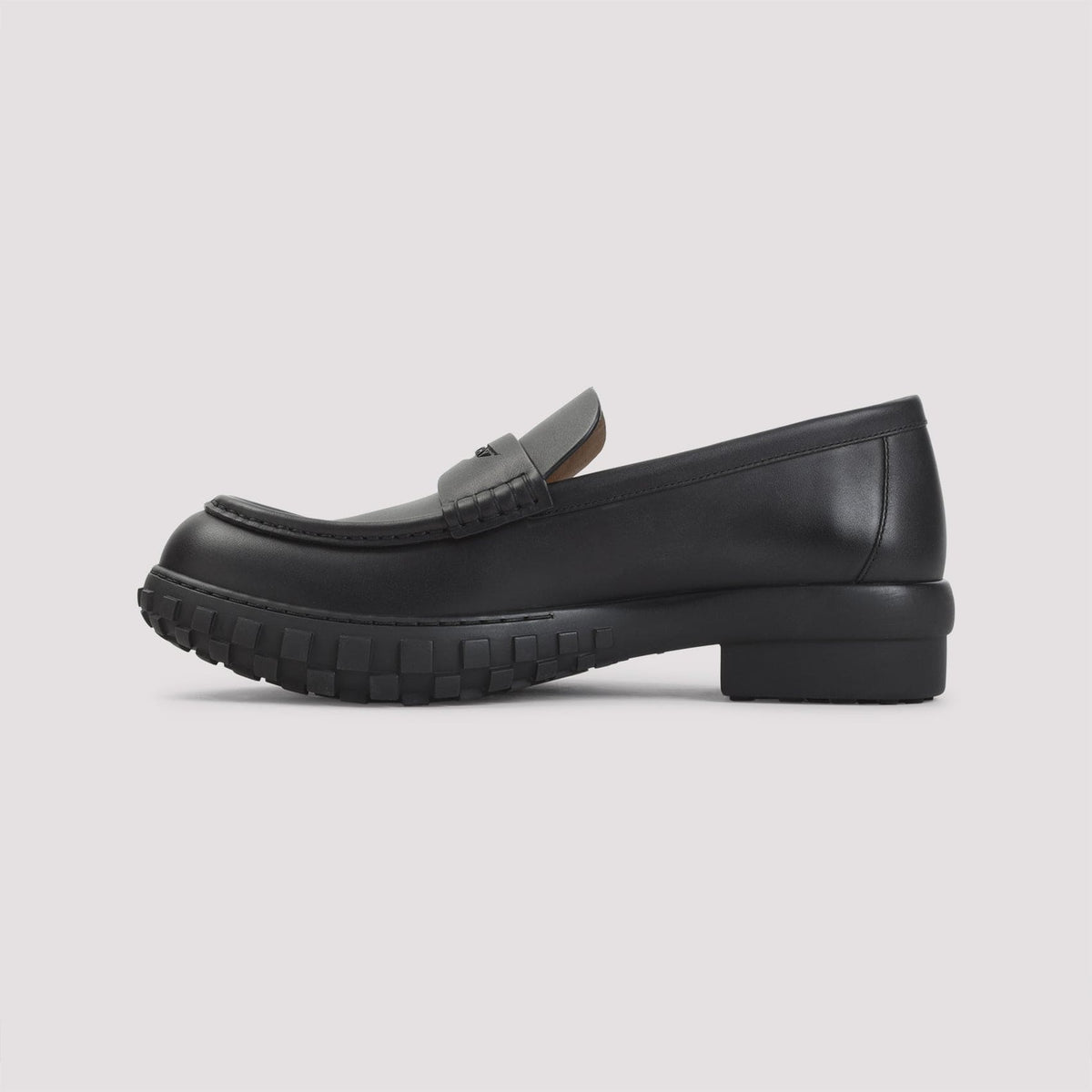 GIVENCHY Echo Leather Loafers for Men | Banlieue91