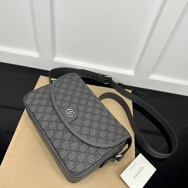 Gucci GG Supreme Monogram Textured Dollar Calfskin Ophidia Flap Shoulder Bag | Banlieue91