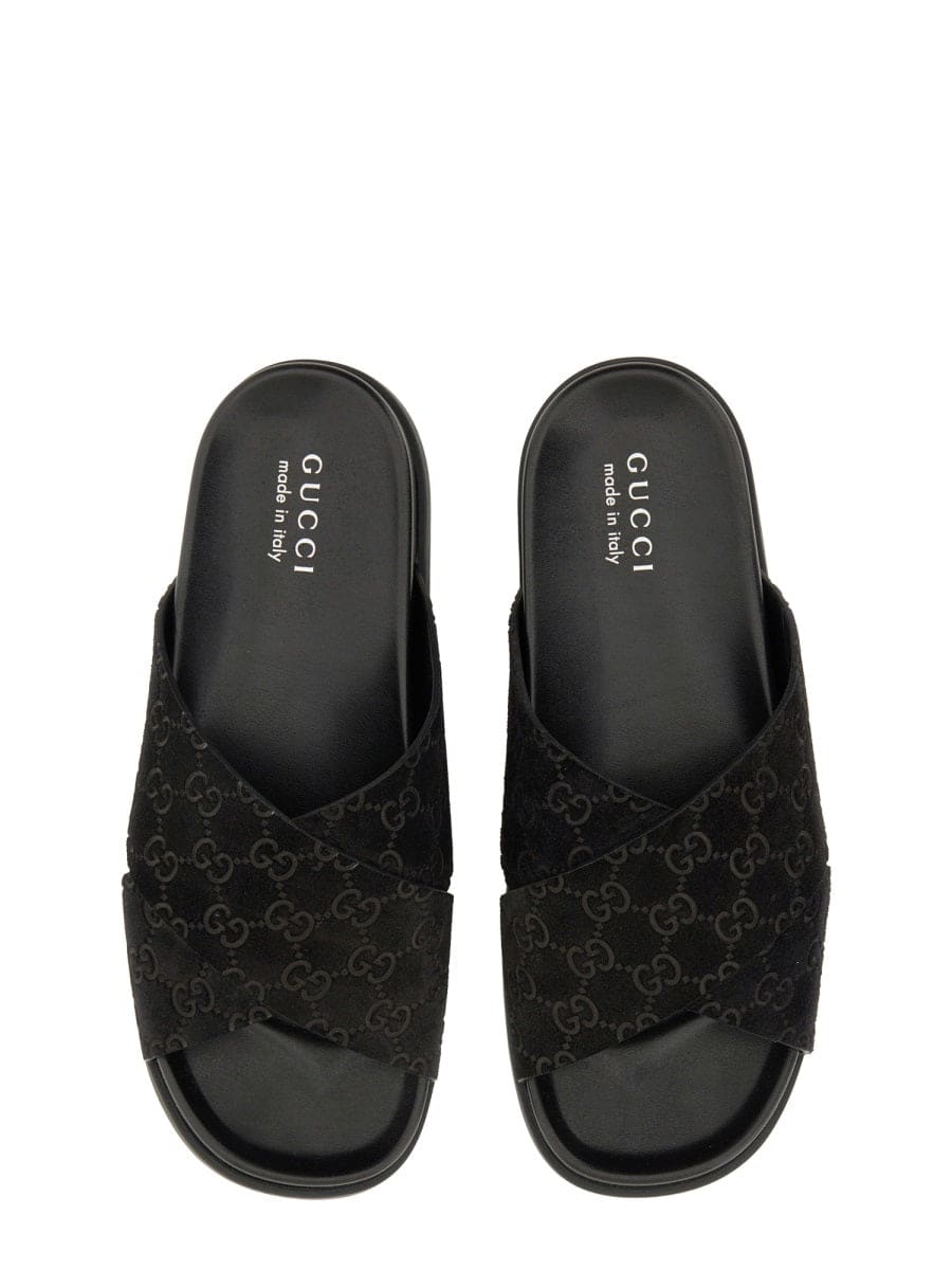 GUCCI Men's GG Pattern Slider Sandals - Stylish Comfort for Spring/Summer 2025, Made in Italy | Banlieue91