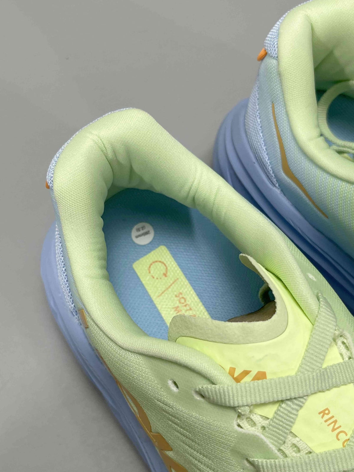 Hoka One One Clifton 8 'Butterfly Yellow Summer Song' | Banlieue91