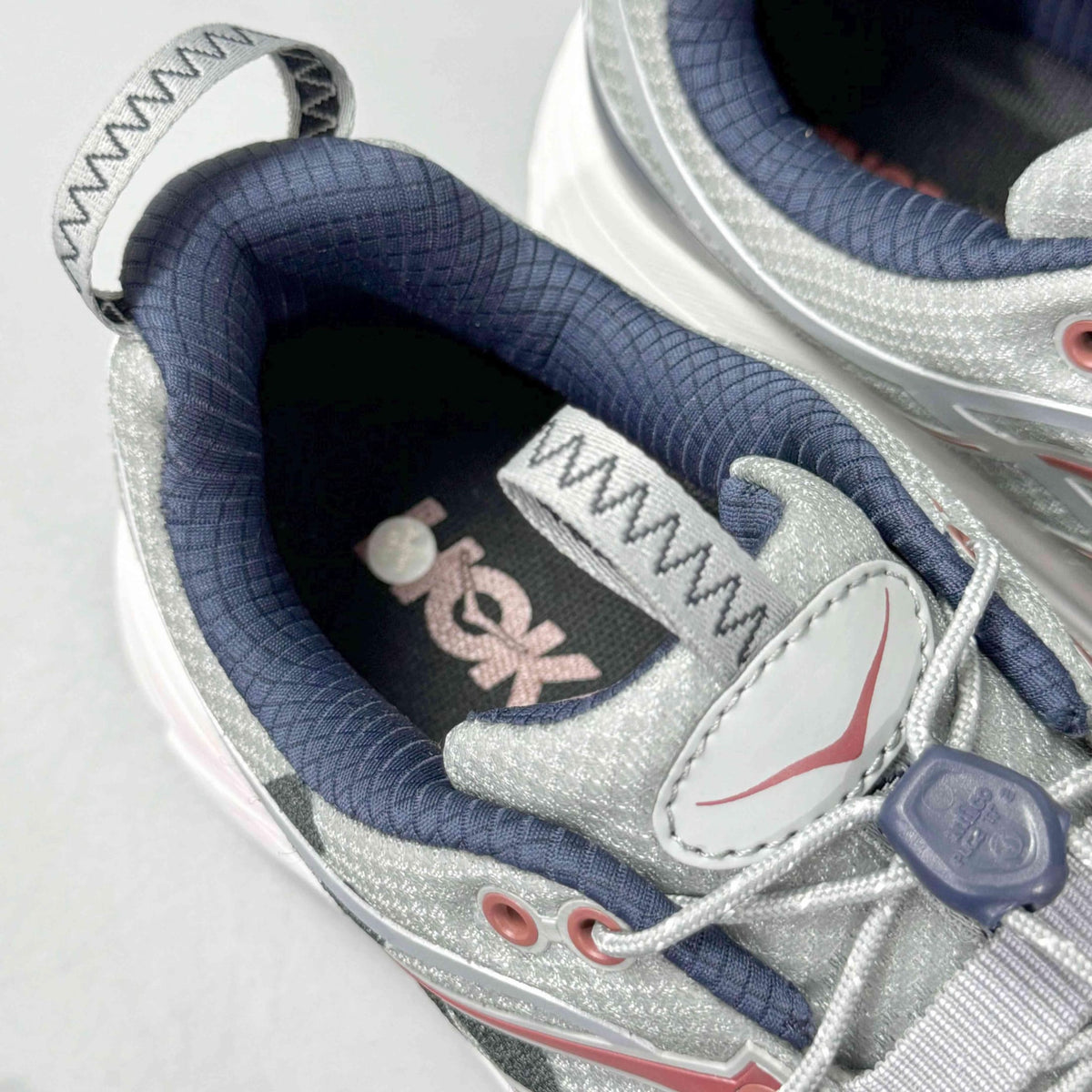 Hoka One One Mafate Three2 'Limestone Outer Space' | Banlieue91