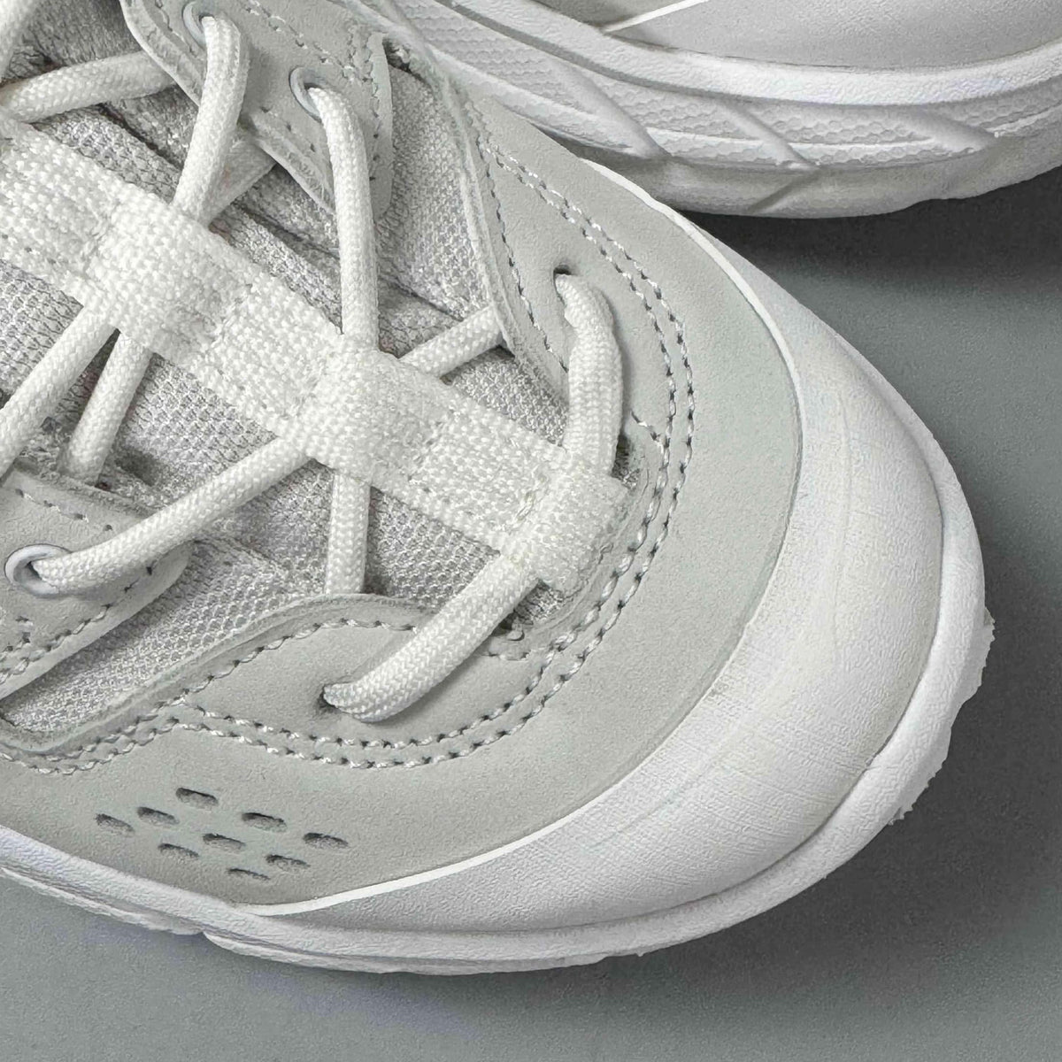 Hoka One One Tor Ultra Low 'White Nimbus Cloud' | Banlieue91