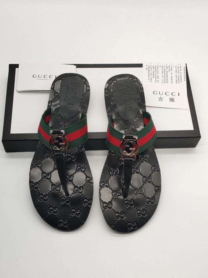 GUCCI Men's Luxurious Leather Slippers - New with Tags & Box - Banlieue91 -