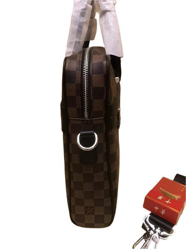 Louis Vuitton Brown Monogram Giant Empreinte Leather Onthego MM Men Bag | Banlieue91