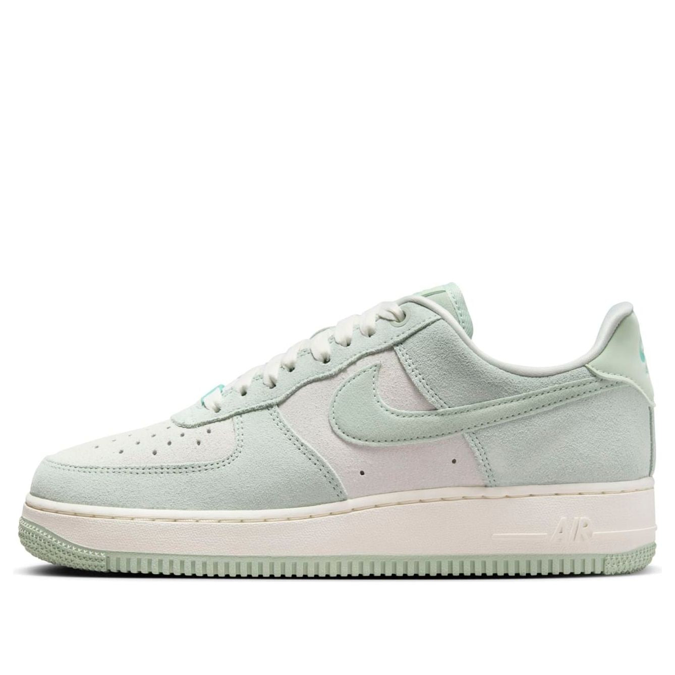 Nike Air Force 1 '07 SE 'Spruce Aura Pistachio Frost' sneakers featuring a stylish colorway of Spruce Aura and Pistachio Frost, perfect for casual wear.