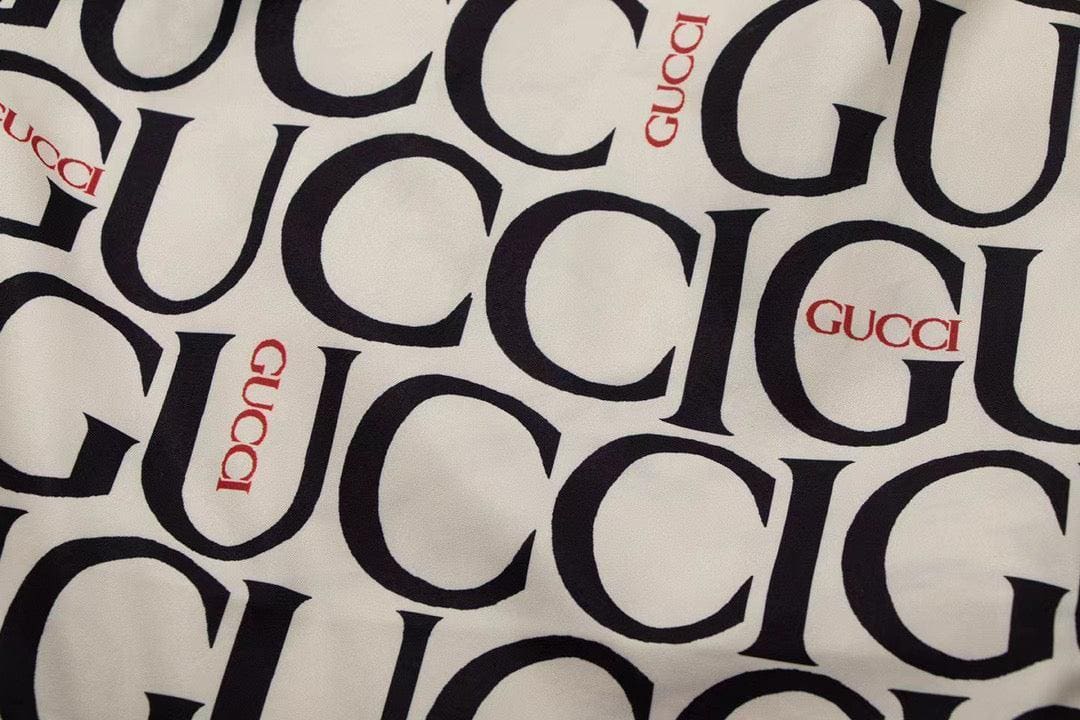 Maxi Gucci Print Fabric Short 'Beige' | Banlieue91