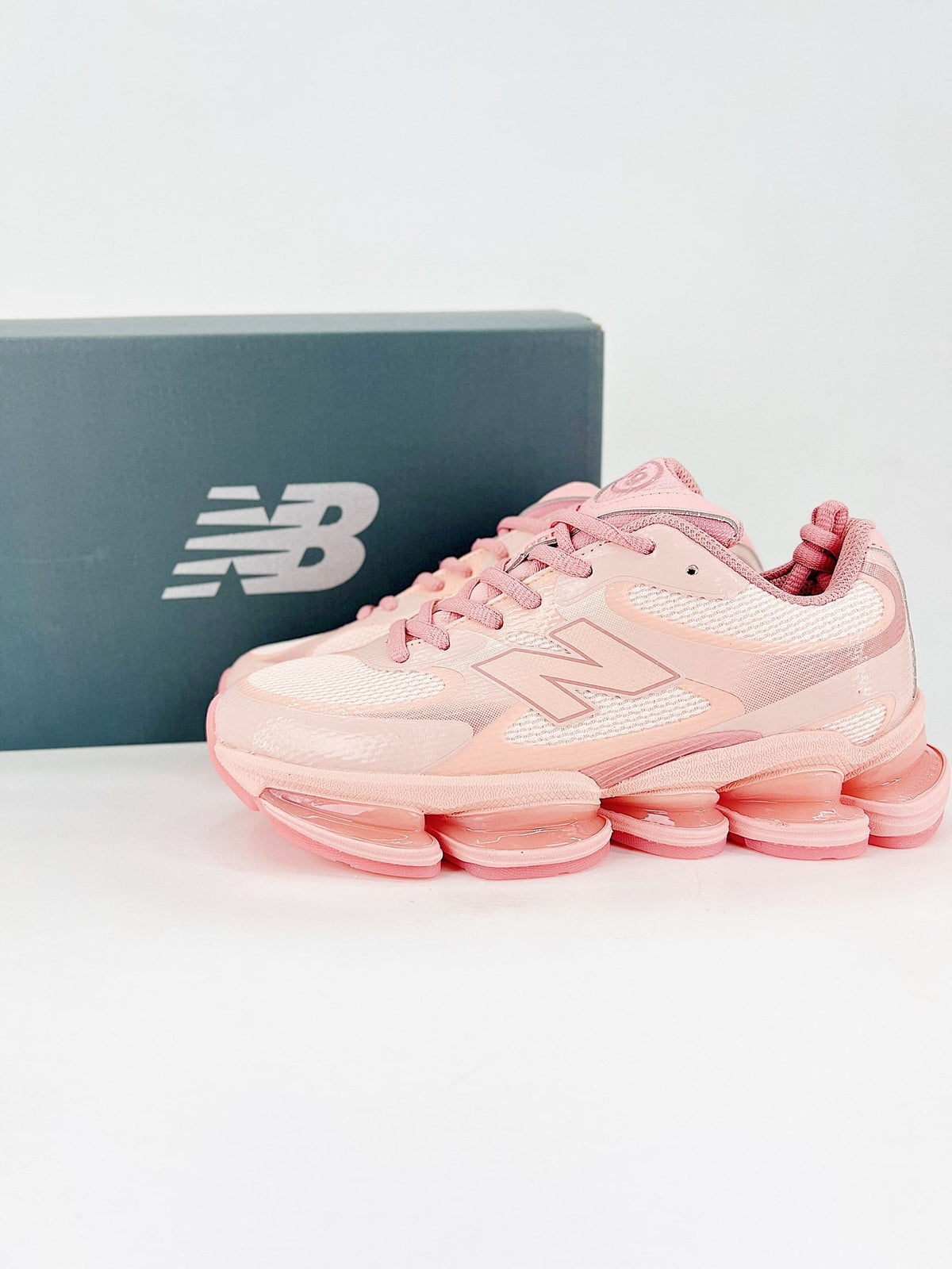 New Balance Abzorb 2000 Joe Freshgoods Everything Comes From Pink Paris Exclusive | Banlieue91