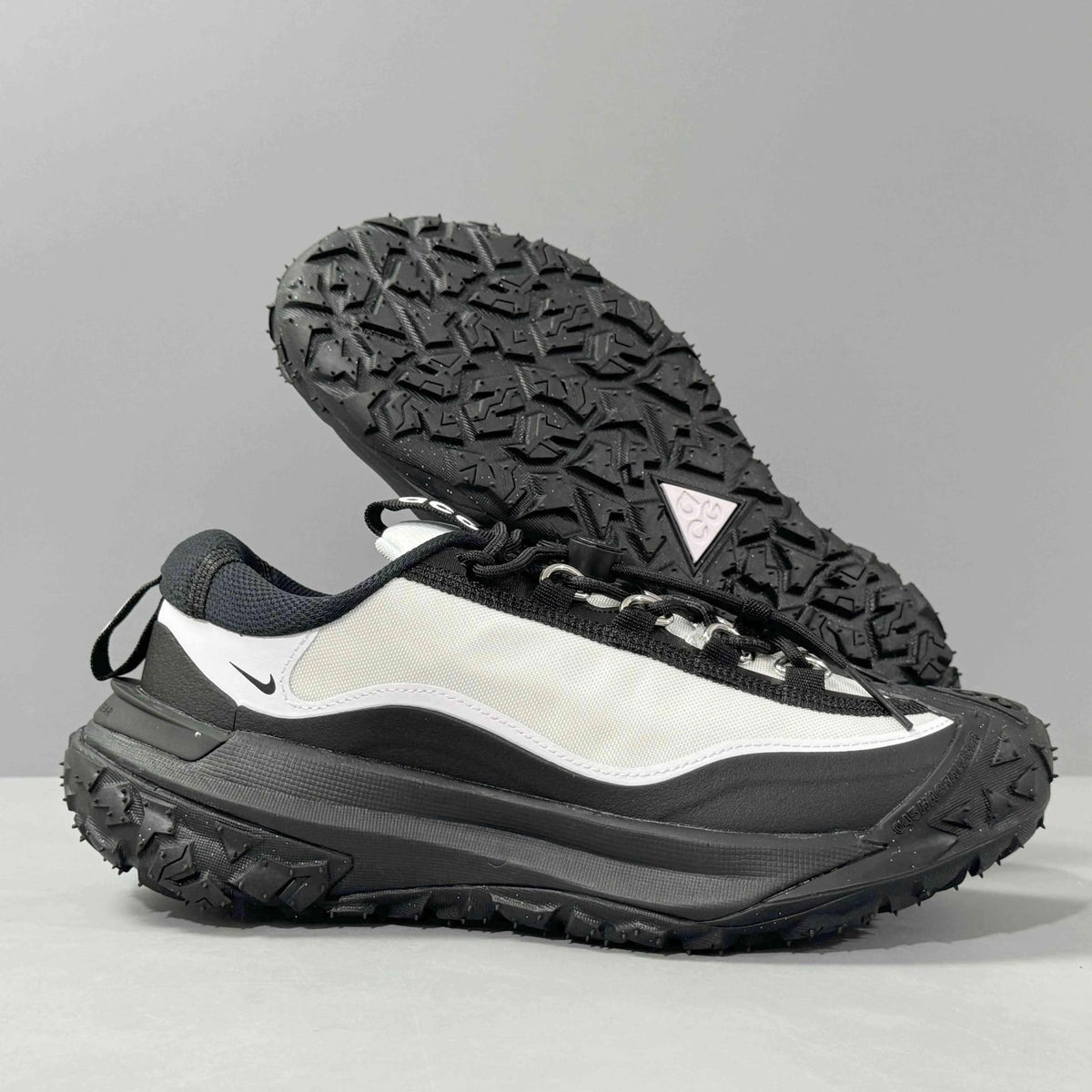 Nike ACG Mountain Fly 2 Low 'Comme des Garcons Homme Plus White Black' | Banlieue91