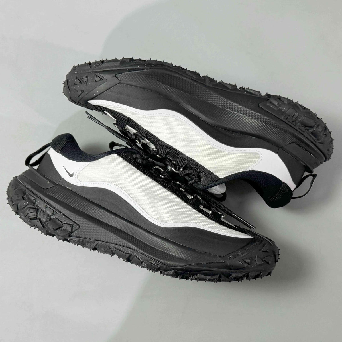 Nike ACG Mountain Fly 2 Low 'Comme des Garcons Homme Plus White Black' | Banlieue91