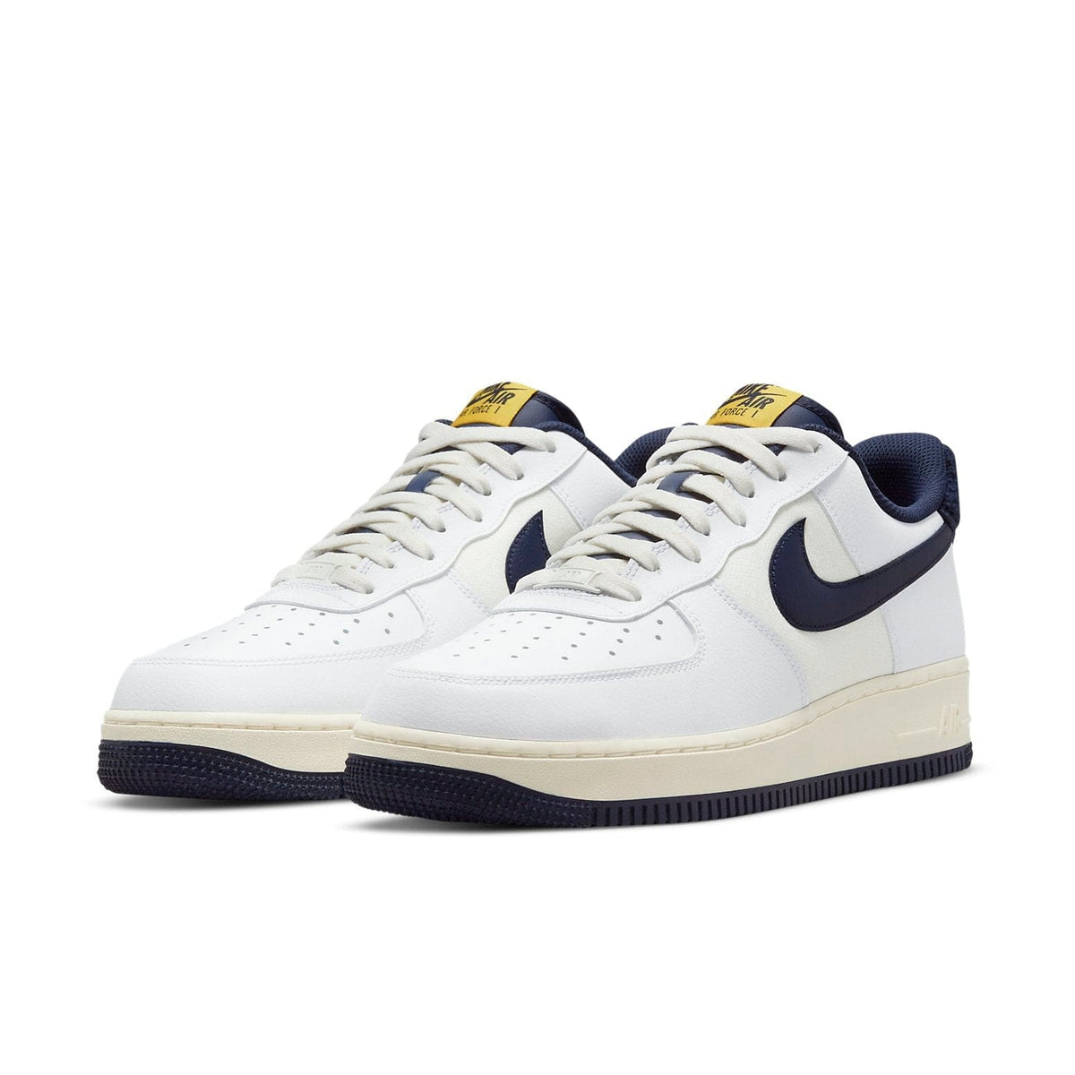 Nike Air Force 1 '07 LV8 'Varsity Jacket - Michigan' | Banlieue91