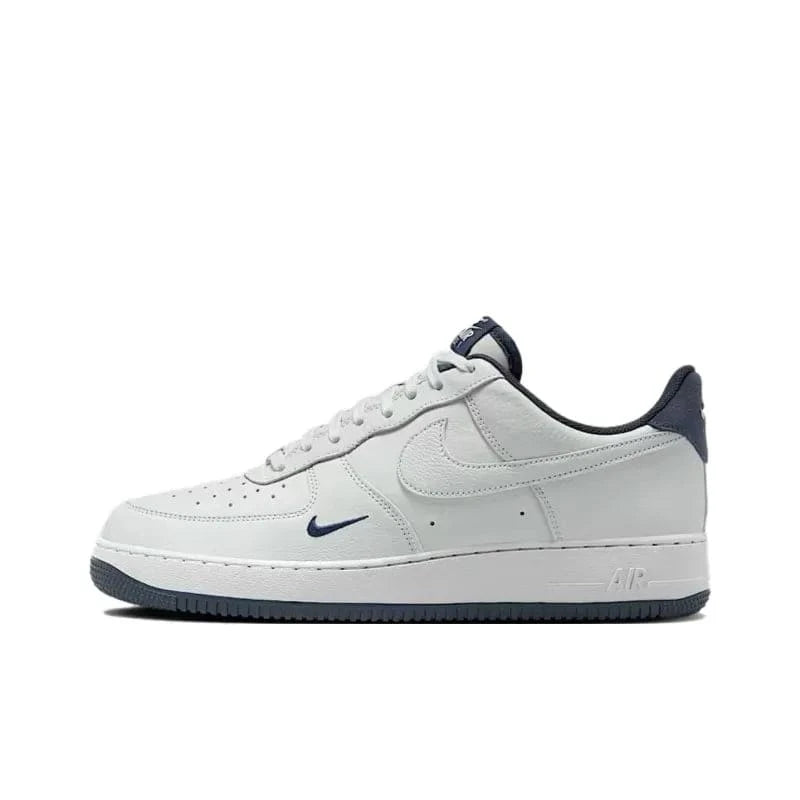 Nike Air Force 1 Low '07 LV8 Photon Dust Obsidian | Banlieue91