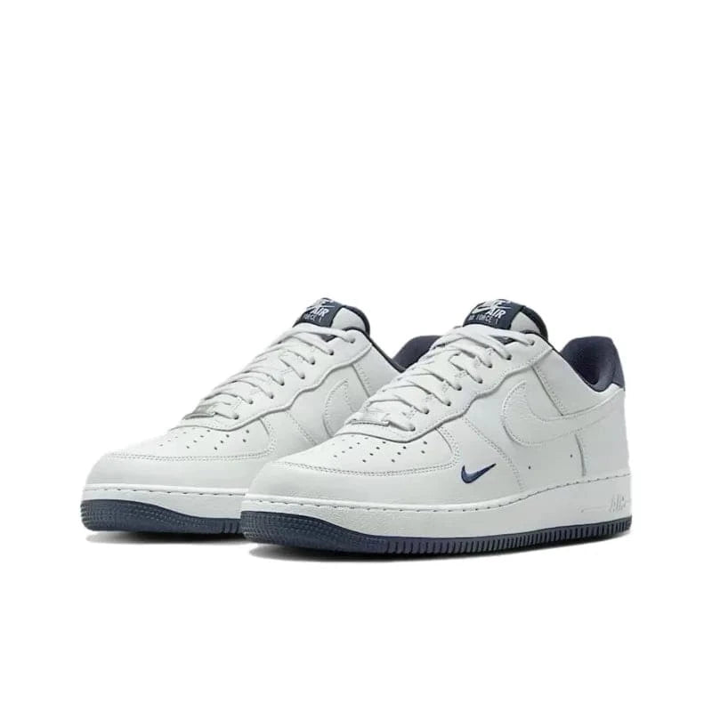 Nike Air Force 1 Low '07 LV8 Photon Dust Obsidian | Banlieue91