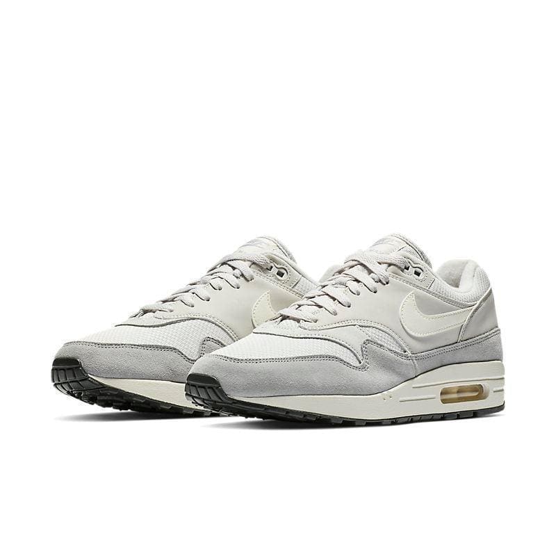 Nike Air Max 87 'Vast Grey' | Banlieue91