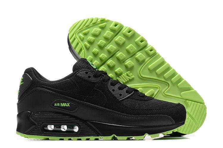 Nike Air Max 90 'Black Chlorophyll' | Banlieue91