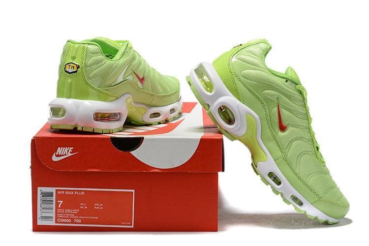 Nike Air Max Plus 'Barely Volt' | Banlieue91