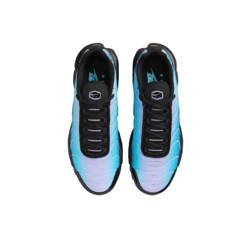Nike Air Max Plus 'Black Hydrangeas' | Banlieue91
