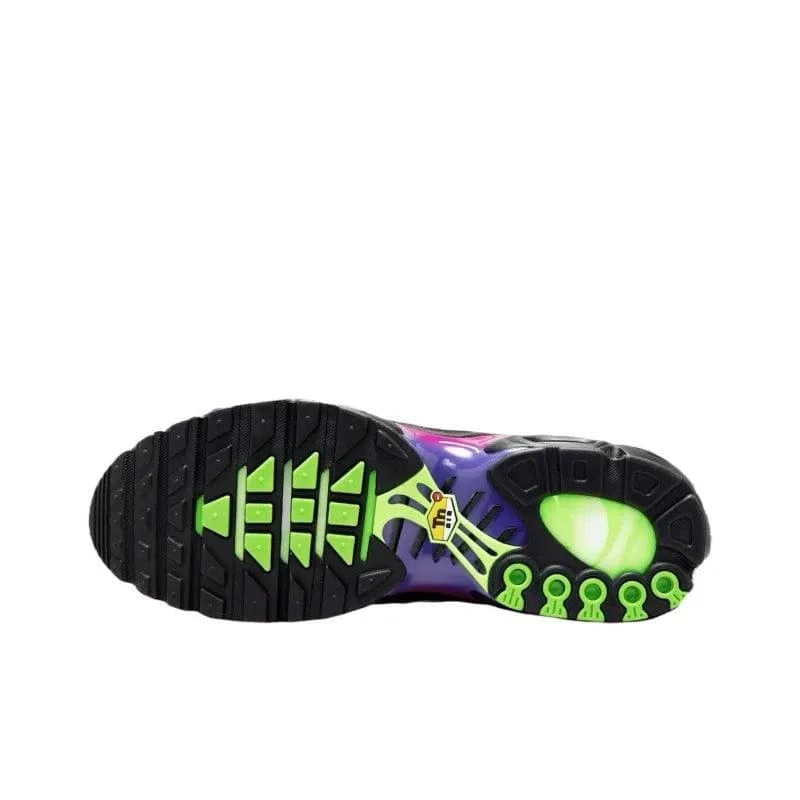 Nike Air Max Plus 'Rebellious Air Fireberry' | Banlieue91