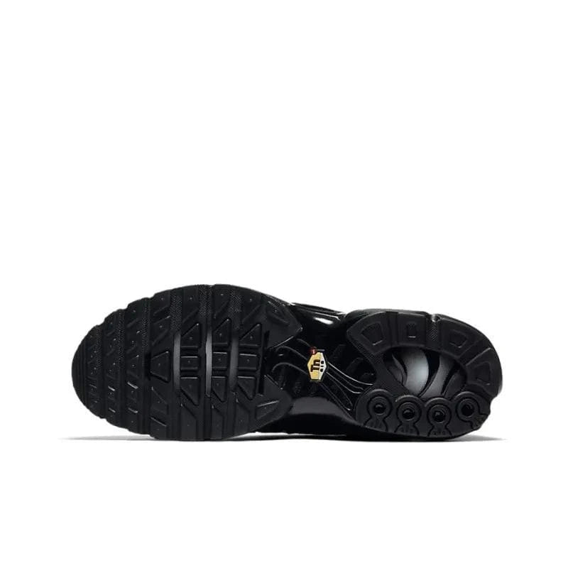 Nike Air Max Plus Triple Black – Men's Streetwear Sneakers | Banlieue91