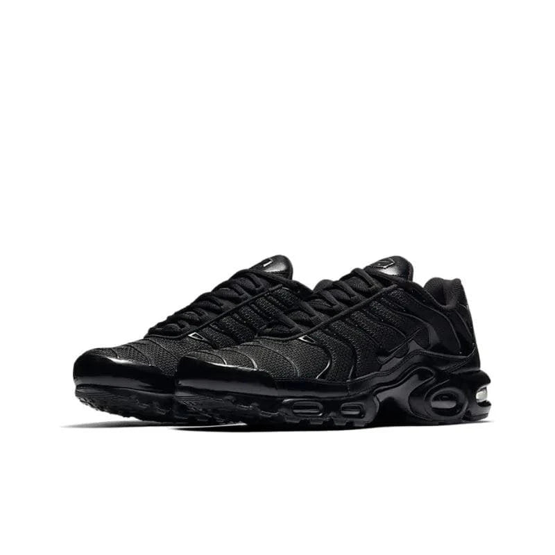 Nike Air Max Plus Triple Black – Men's Streetwear Sneakers | Banlieue91