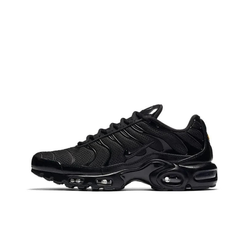 Nike Air Max Plus Triple Black – Men's Streetwear Sneakers | Banlieue91