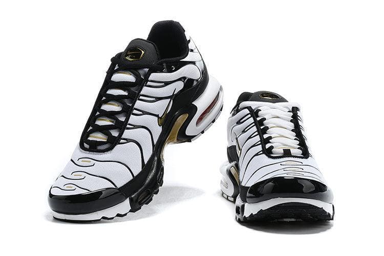 Nike Air Max Plus 'White Black Metallic Gold' | Banlieue91