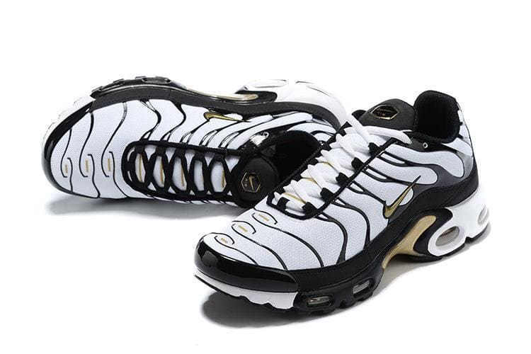 Nike Air Max Plus 'White Black Metallic Gold' | Banlieue91