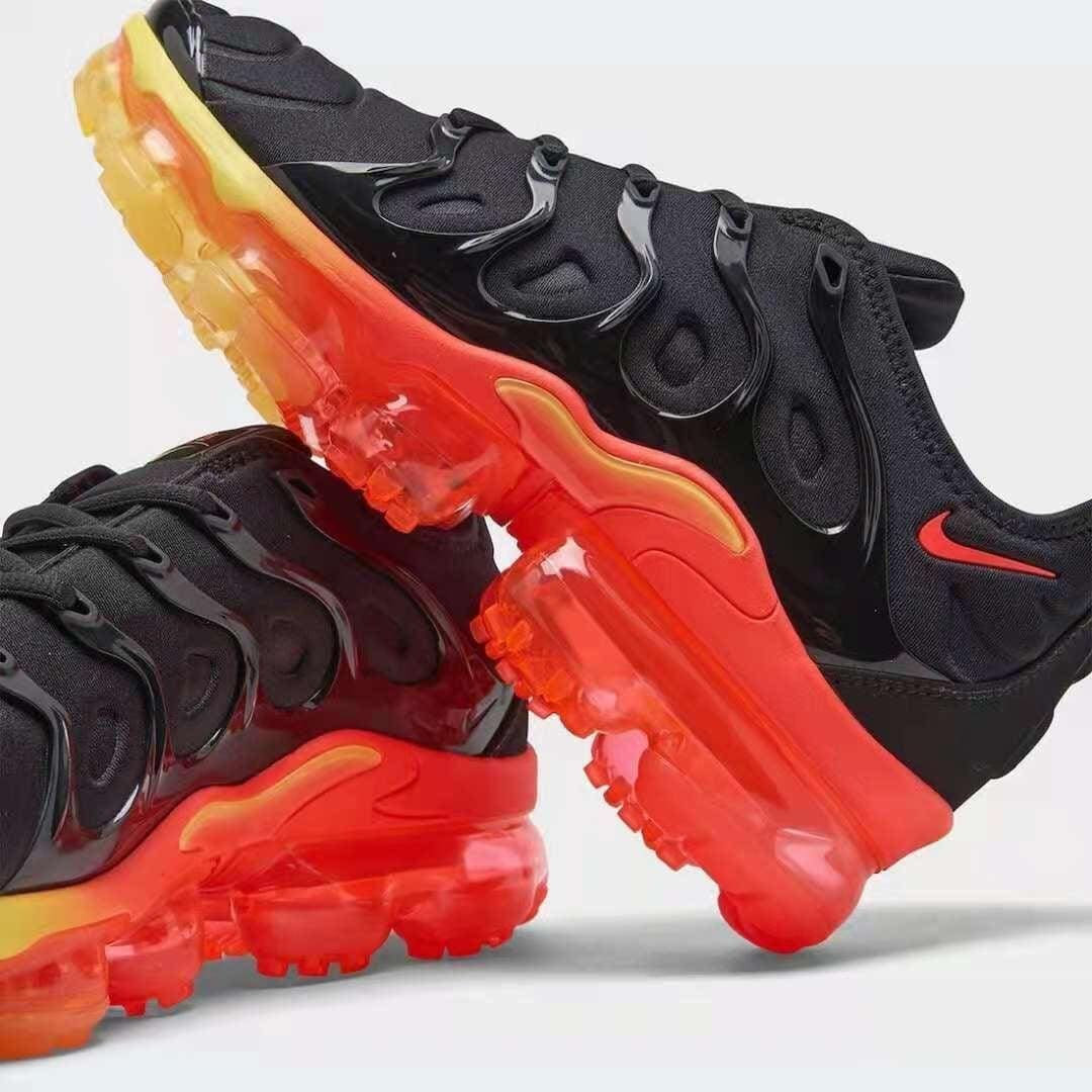 Nike Air VaporMax Plus 'Fresh' Sneakers - Vibrant Style & Comfort | Banlieue91