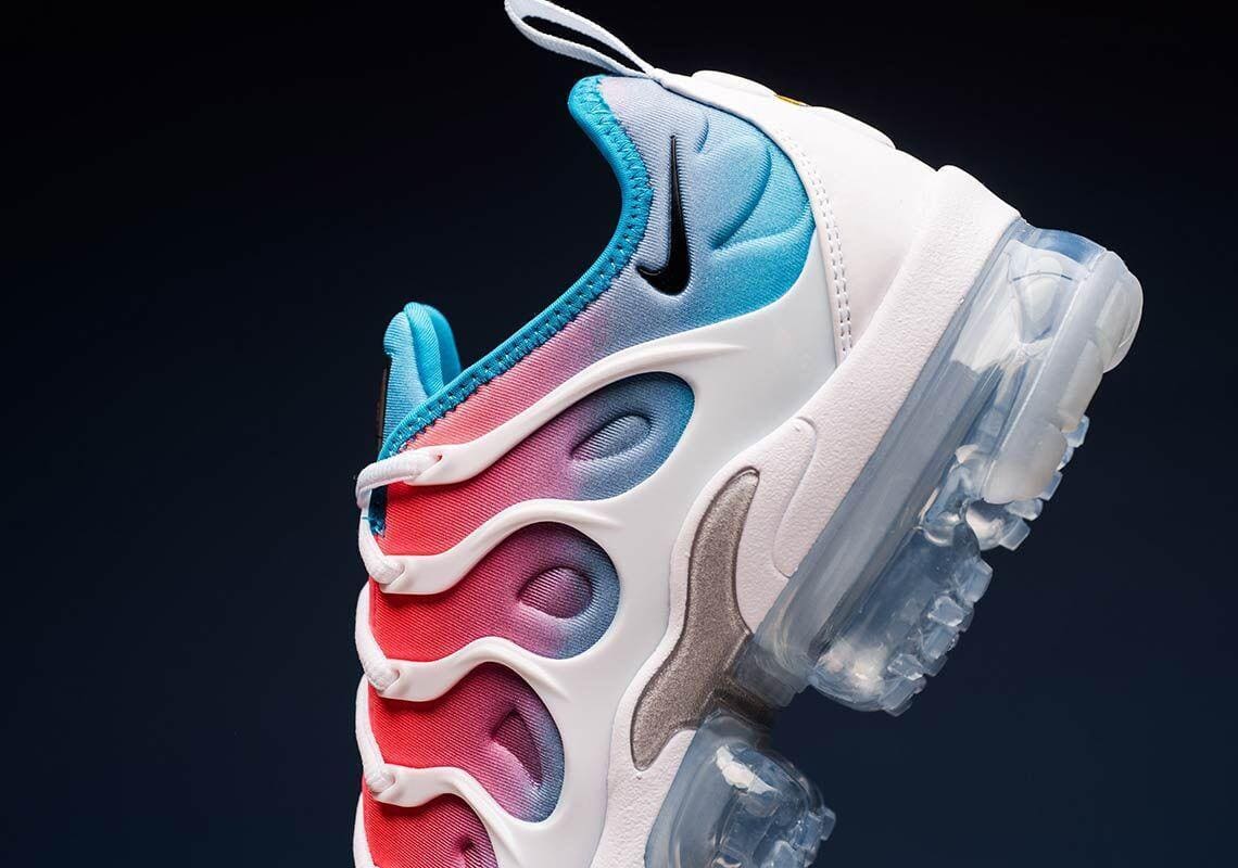 Nike Air VaporMax Plus 'Lava Glow Blue Lagoon' | Banlieue91