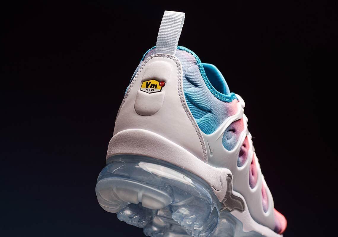 Nike Air VaporMax Plus 'Lava Glow Blue Lagoon' | Banlieue91