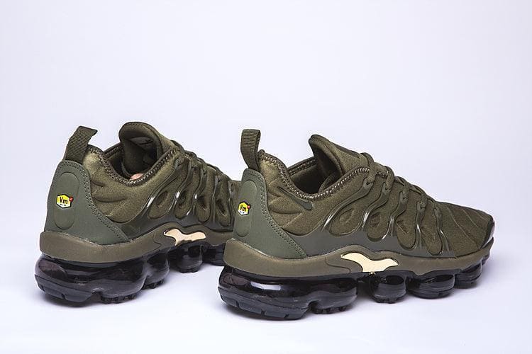Nike Air VaporMax Plus 'Rough Green' Sneakers – Lightweight Comfort | Banlieue91