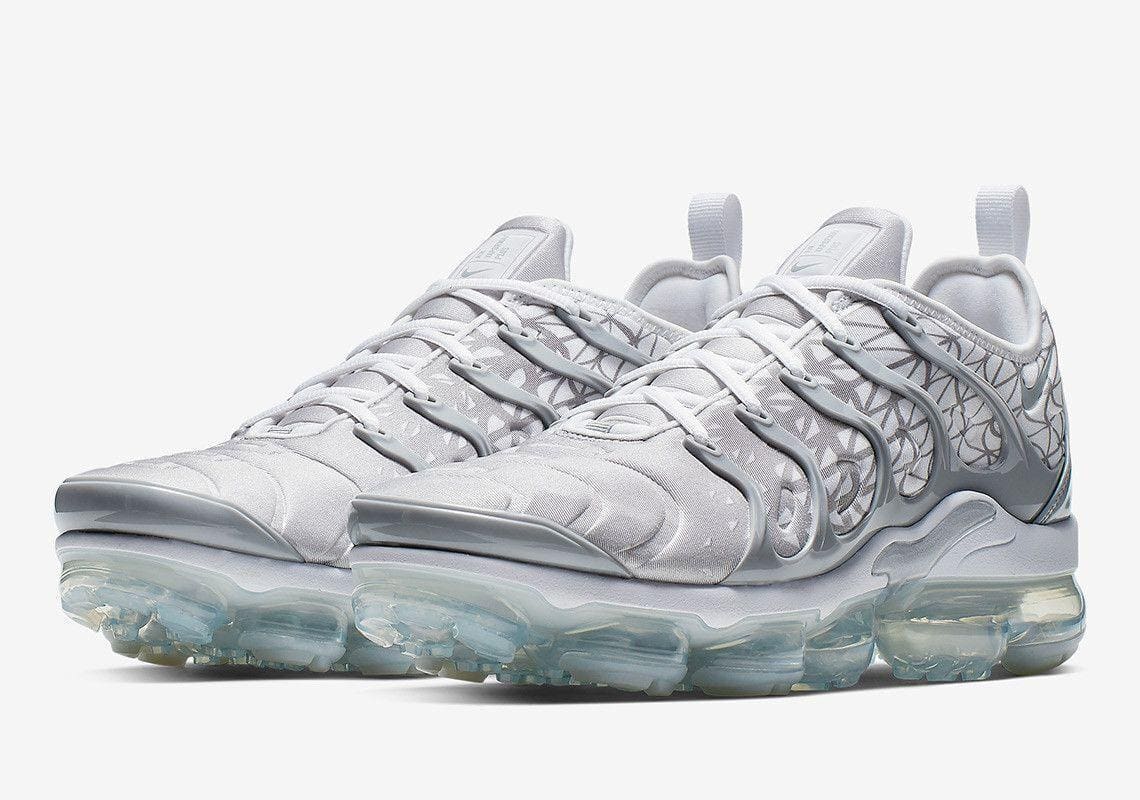 Nike Air VaporMax Plus 'Silver White' | Banlieue91