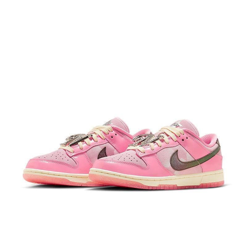 Nike Dunk Low 'LX Barbie' | Banlieue91