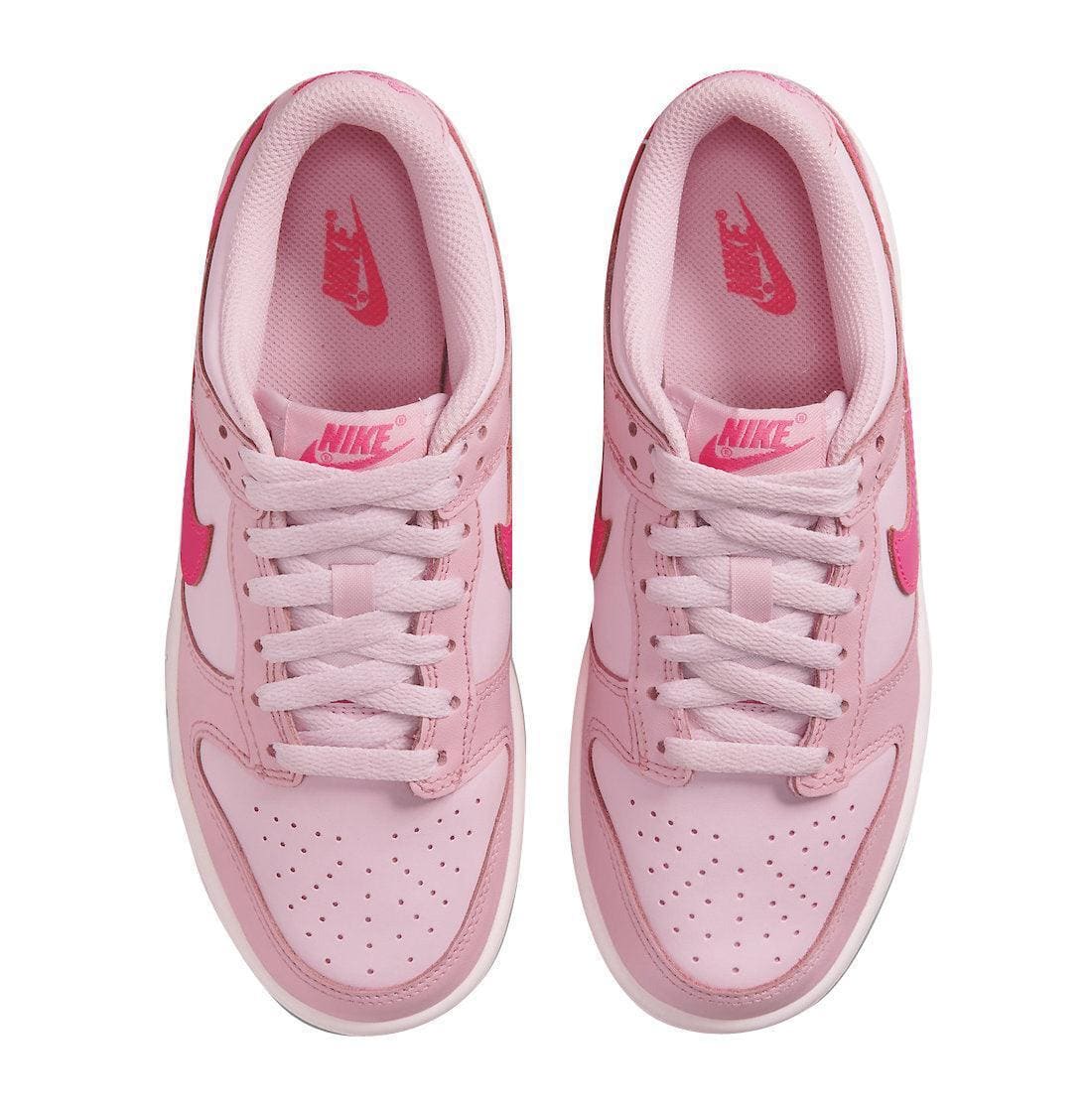 Nike Dunk Low 'Triple Pink (Barbie)' | Banlieue91