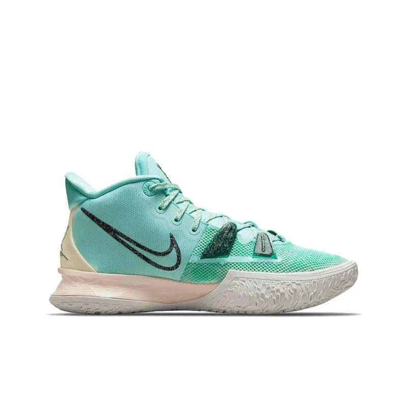 Nike Kyrie 7 'Copa' | Banlieue91
