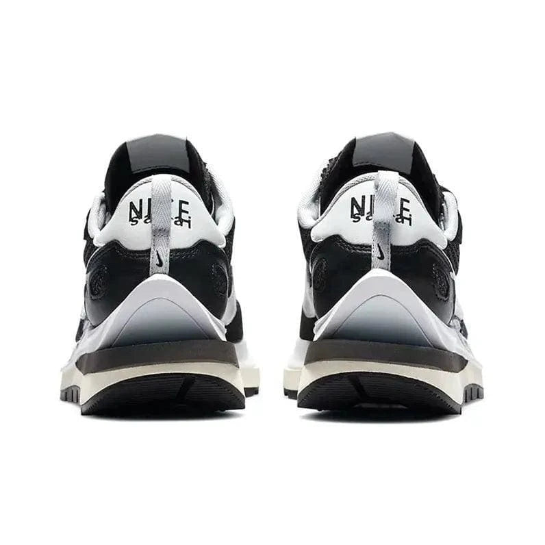 Nike Sacai X VaporWaffle 'Black White' | Banlieue91