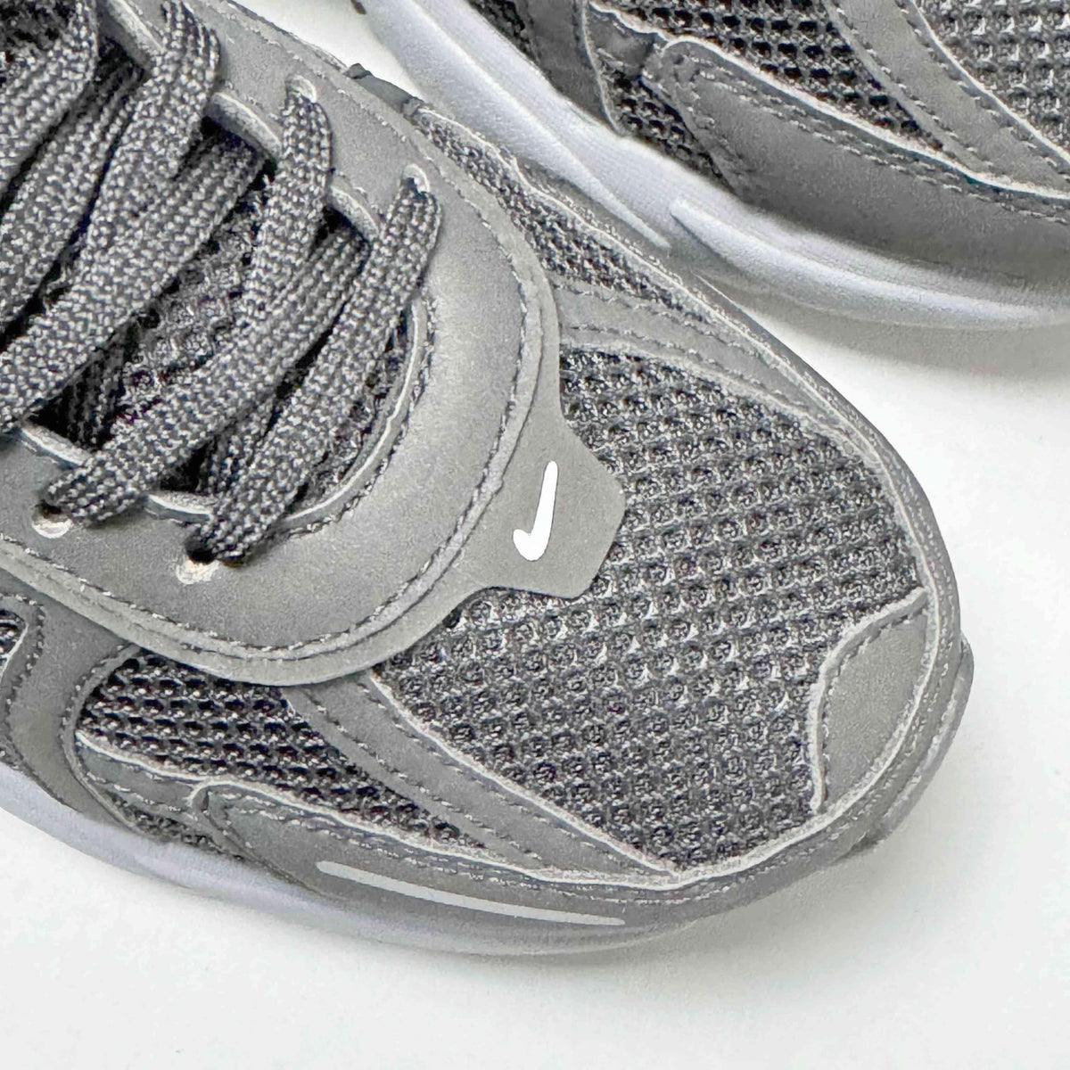 Nike V2K Run 'Black Dark Smoke Grey' | Banlieue91
