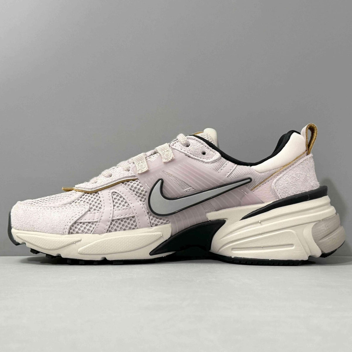 Nike V2K Run 'Platinum Violet' | Banlieue91